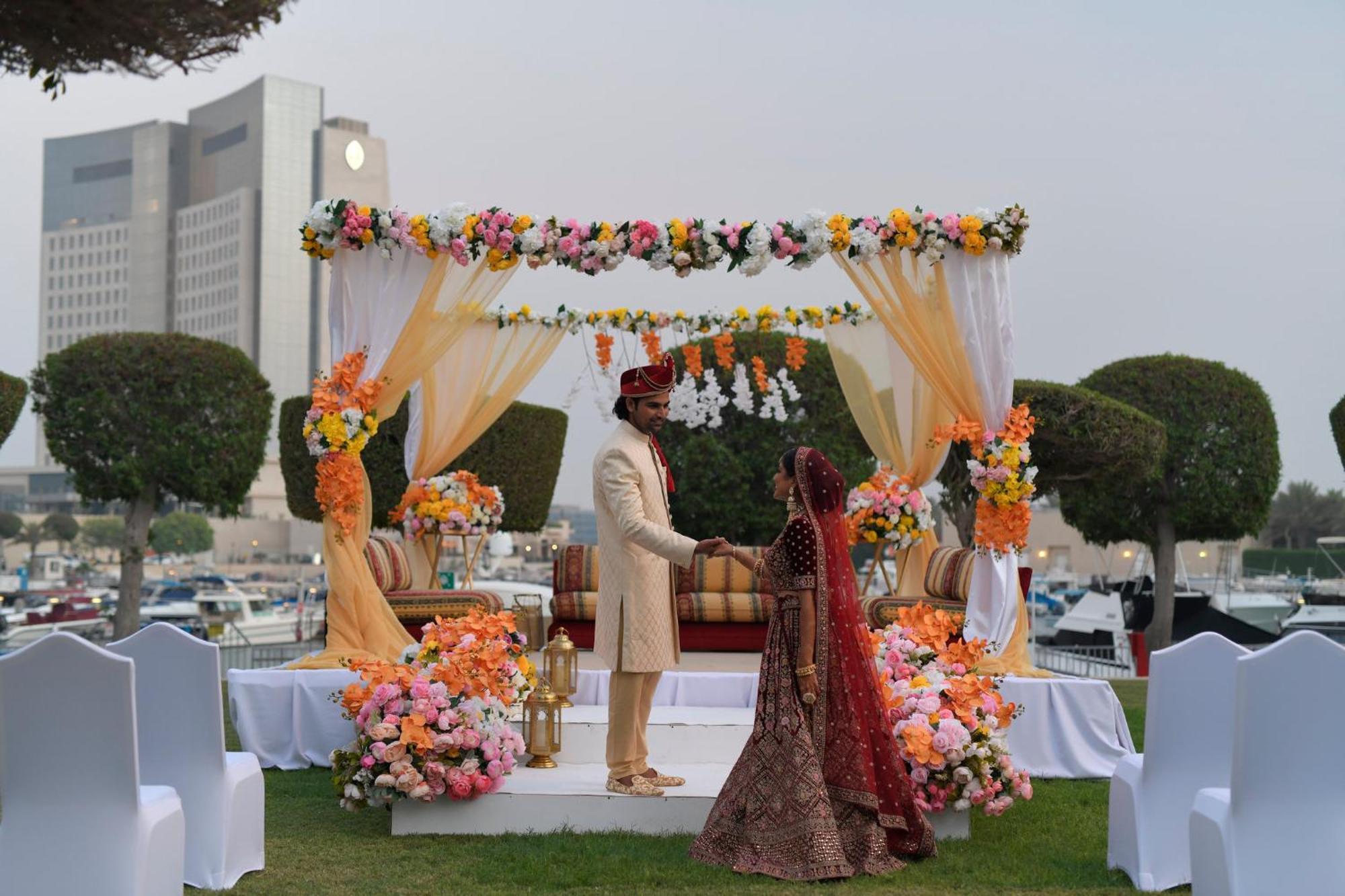 Intercontinental Abu Dhabi By Ihg Hotell Eksteriør bilde A Hindu wedding in Dubai